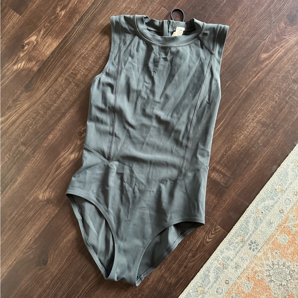 COPY - Lululemon surf suit
